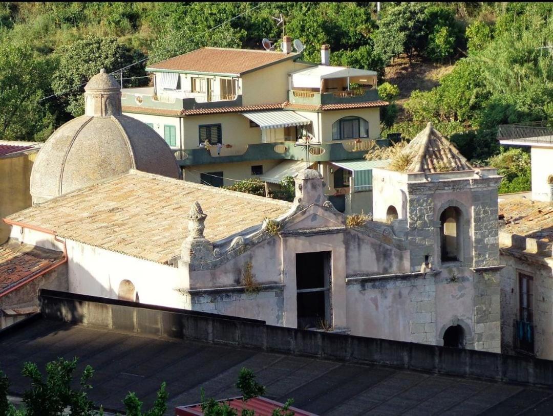 Lontano Dal Caos A Due Passi Dal Mare Villa Condro Exterior photo